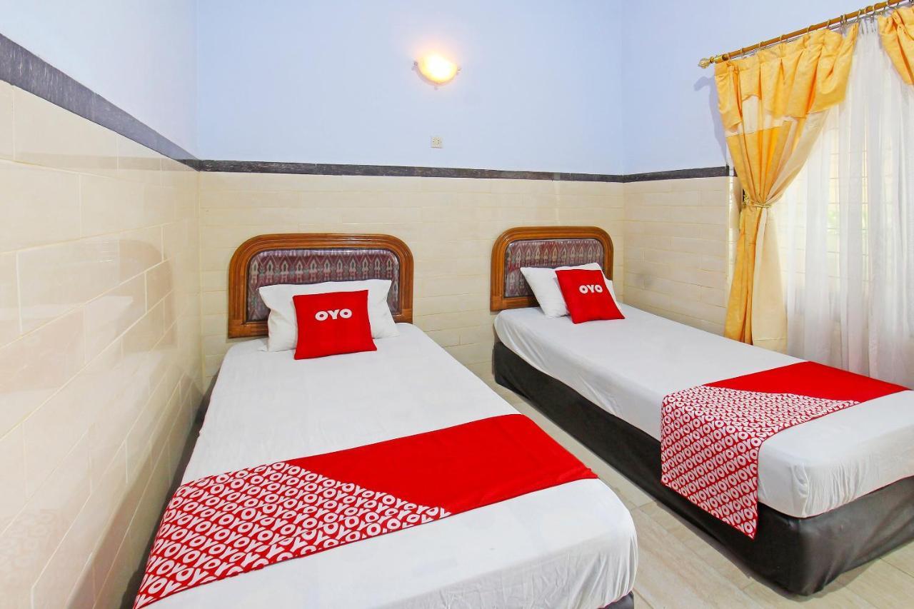 Oyo 91516 Wisata Hotel Матарам Екстер'єр фото