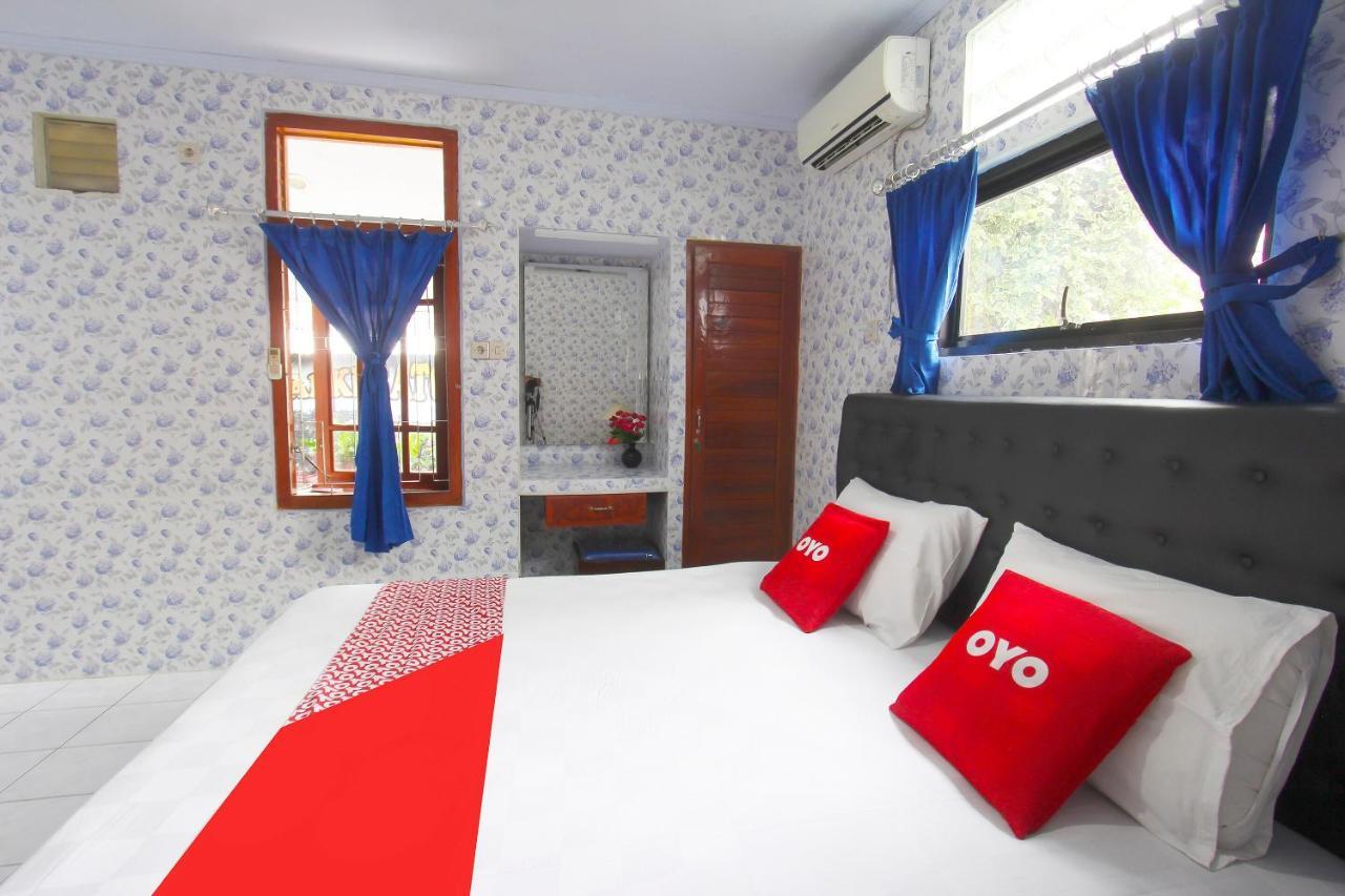 Oyo 91516 Wisata Hotel Матарам Екстер'єр фото